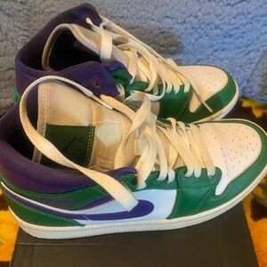 Men Jordan 1's Sneakers in Green, Purple, And White 
Fits Women size 8-9